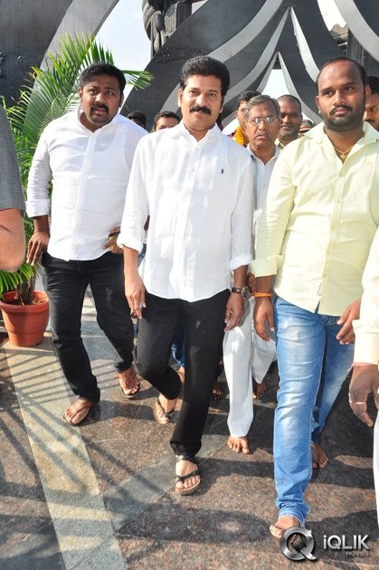 NTR-Family-Visit-to-NTR-Ghat-2016